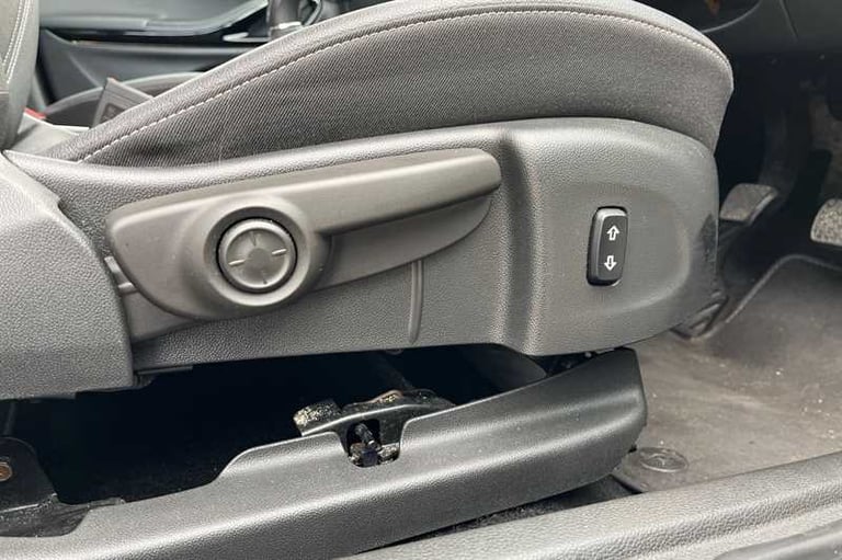 2019 Vauxhall Astra 1.4T 16V 150 Griffin 5dr HATCHBACK PETROL Manual