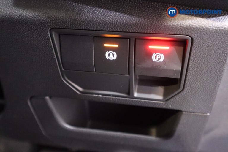 2023 Renault Austral E-Tech FHEV Iconic Esprit Alpine 5dr Auto 4C SUV Hybrid Automatic