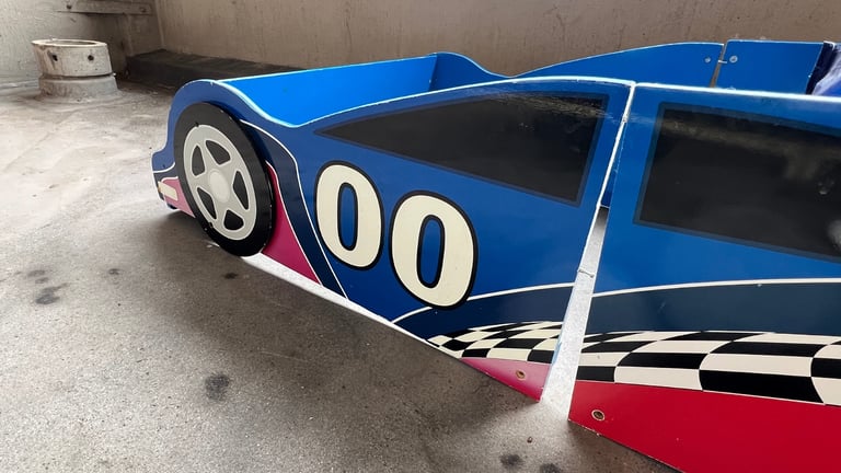 Children’s Race Car Bed