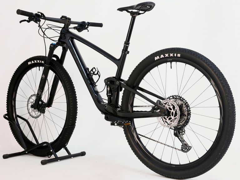 image for Giant Anthem Advanced Pro 29 2 2023 CARBON Full Suspension Bike /M/ RRP: £4,999