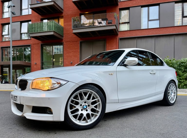 BMW, 1 SERIES, Coupe, 2011, Semi-Auto, 1995 (cc), 2 doors