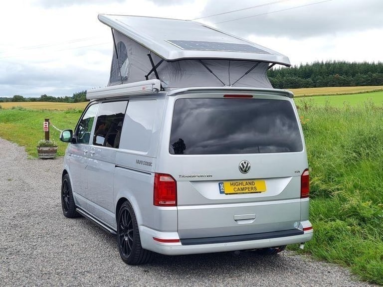 Volkswagen VW Transporter Uberbus Campervan
