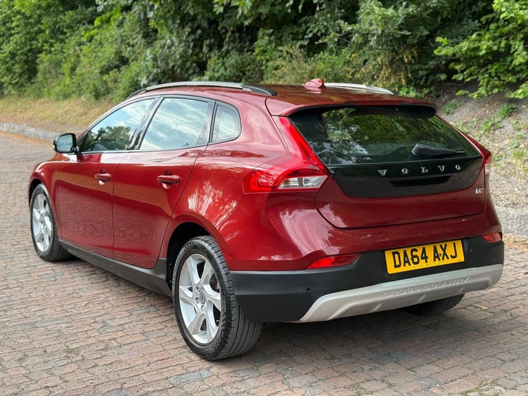 2014 Volvo V40 Cross Country 1.6 D2 Lux Powershift Euro 5 (s/s) 5dr HATCHBACK Diesel Automatic