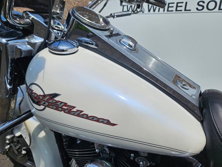 Harley-Davidson FLHR 1450 road king stunning looking 