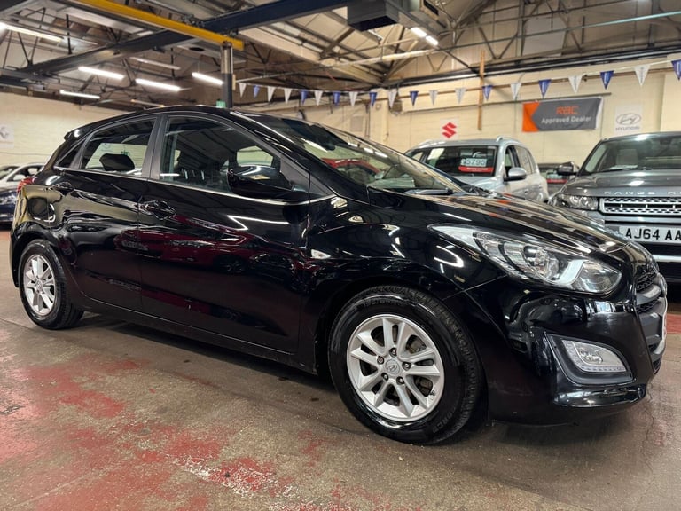image for 2015 Hyundai i30 1.6 CRDi Blue Drive SE Euro 6 (s/s) 5dr HATCHBACK Diesel Manual