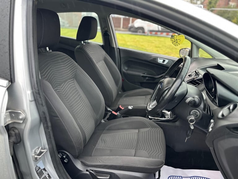 2013 Ford Fiesta 1.25 Zetec Euro 5 5dr HATCHBACK Petrol Manual