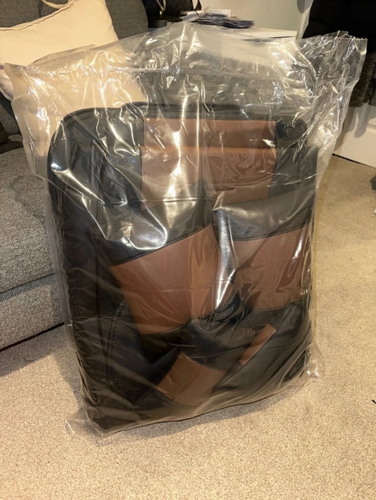 Leather Car Seat Covers - Ford Ranger Wildtrak - 5 Seat Luxury Waterproof Front and Rear Protectors