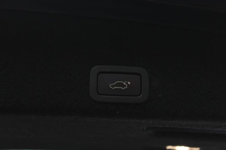 2017 17 VOLVO XC60 2.4 D5 SE LUX NAV SUV 5DR DIESEL AUTO AWD EURO 6 (S/S) (220 P