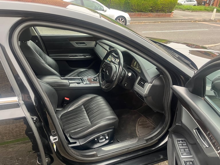 JAGUAR XF PREMIUM 2017 LOW MILAGE AUTO