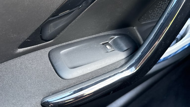 2019 Peugeot 208 1.2 PureTech Tech Edition Hatchback 5dr Petrol Manual Euro 6 (s/s) (82 ps) Hatch...