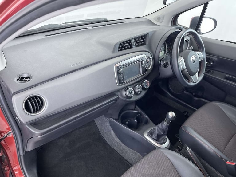 2012 Toyota Yaris 1.3 Yaris SR VVT-i 5dr Hatchback Petrol Manual