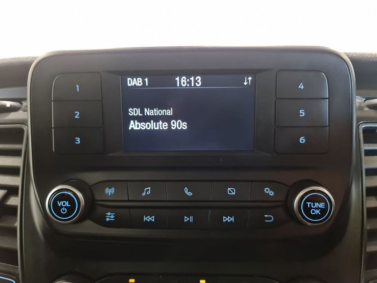 FORD TRANSIT 2.0 350 ECOBLUE LEADER L3 130 BHP LWB DROPSIDE DIESEL