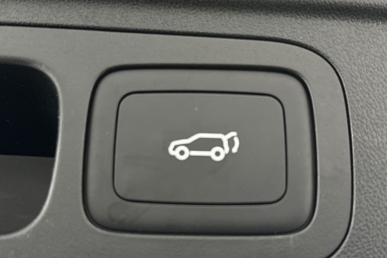 2025 MG MG HS 106287 Hatchback Petrol Automatic