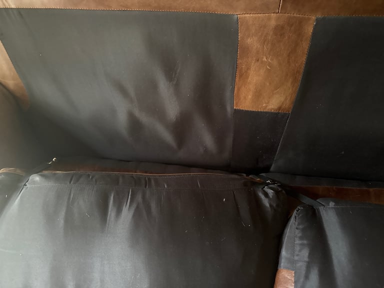 2seater leather sofa vgc  in brown 