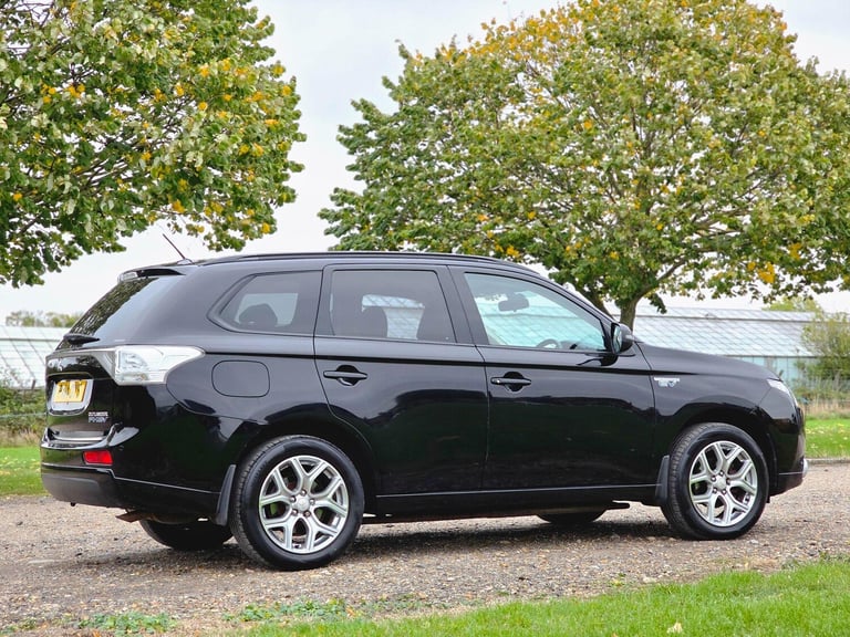 2014 Mitsubishi Outlander 2.0h 12kWh GX3h CVT 4WD Euro 5 (s/s) 5dr ESTATE Petrol/Electric Hybrid ...