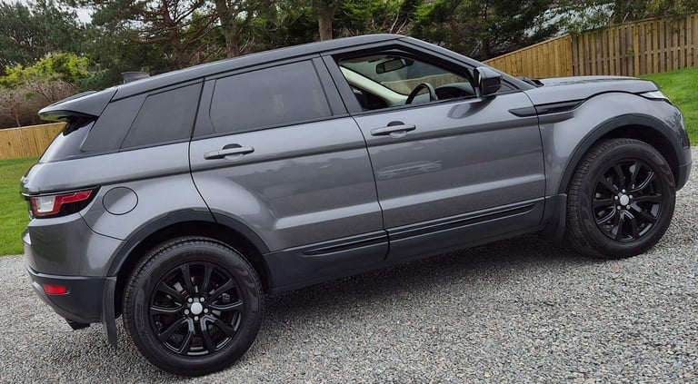 LAND ROVER RANGE ROVER EVOQUE 2.0 eD4 SE Tech 2017