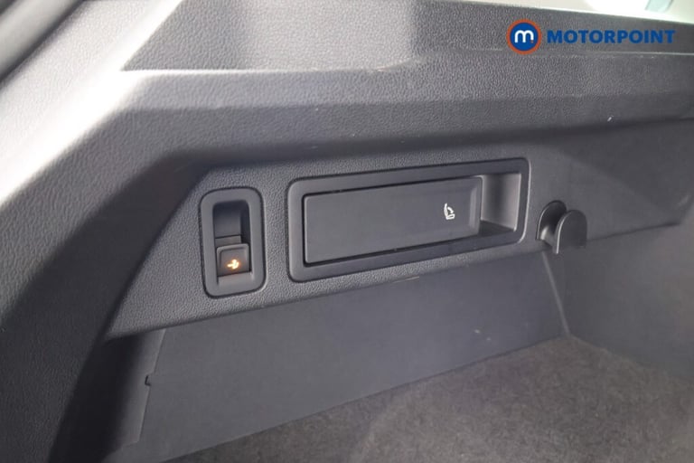 2022 Volkswagen Tiguan 1.5 TSI 150 Life 5dr DSG SUV Petrol Automatic