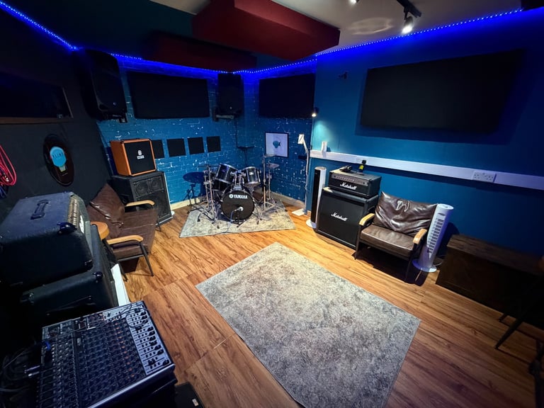 PRACTICE ROOM | REHEARSAL STUDIO | RECORDING STUDIO