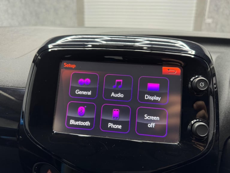 2016 Toyota AYGO 1.0 VVT-i x-cite x-shift Euro 6 5dr HATCHBACK Petrol Automatic