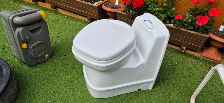 THETFORD C200CS swivel toilet with 12V flush for camper caravan motorhome boat.