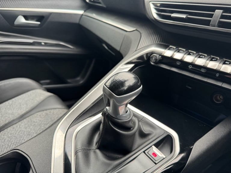 2021 Peugeot 3008 Allure MPV Diesel Manual