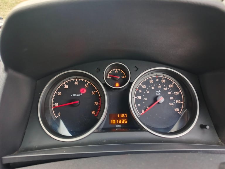 2012 Vauxhall Zafira 1.6 16V Design Euro 5 5dr (SNav) MPV Petrol Manual