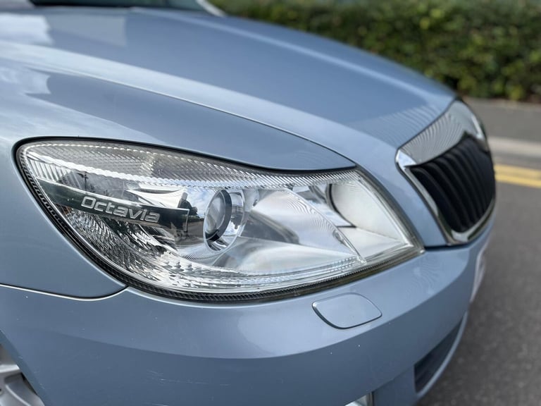 2010 Skoda Octavia 1.6 TDI CR Elegance 5dr DSG ESTATE Diesel Automatic