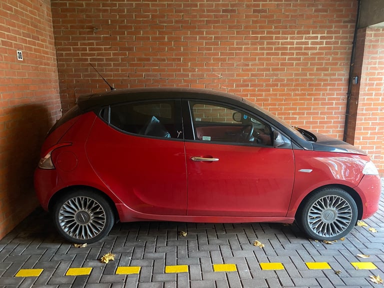 Chrysler, YPSILON, Hatchback, 2012, Manual, 1242 (cc), 5 doors