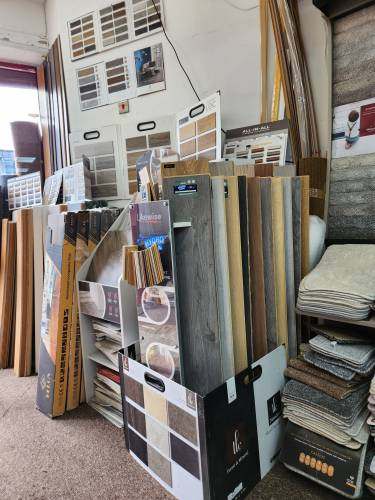 flooring carpet, laminate,  vinyl