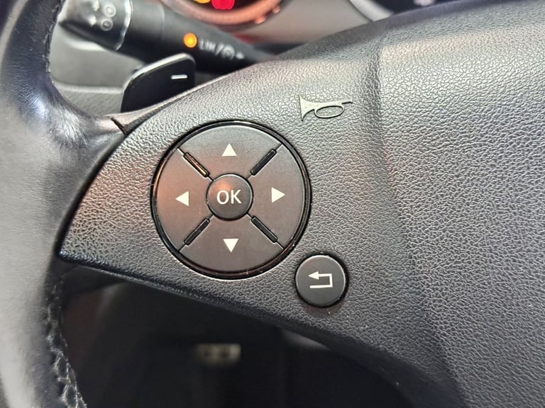 2011 Mercedes-Benz C Class C220 CDI BlueEFFICIENCY Sport 4dr Auto SALOON DIESEL Automatic