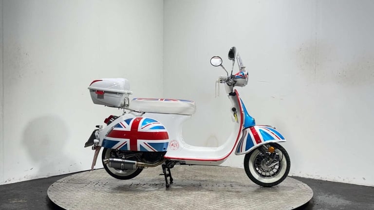 image for Ajs MODENA 2025 51 MILES CUSTOM SCOOTER 125CC EYE CATCHING BIKE