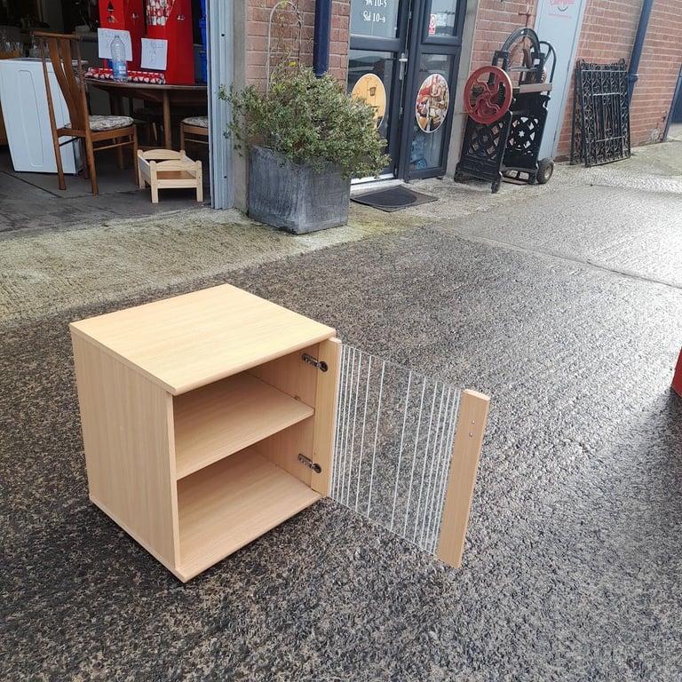 Glass fronted small cabinet 48cm x 44cm x 54cm, Ref:19617