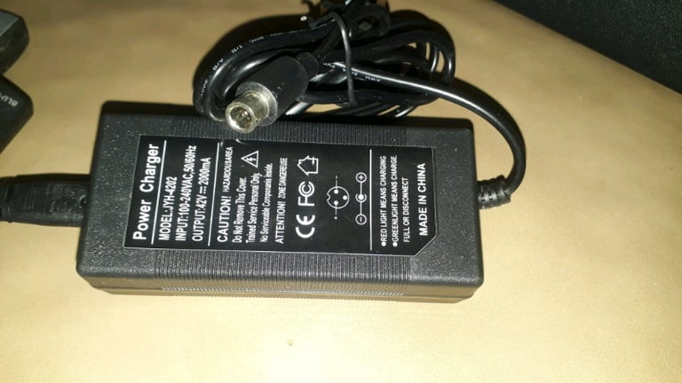 image for SCOTTER PURE CHARGER  SMALL PIN CHARGER BRAND NEW 42VOLTS