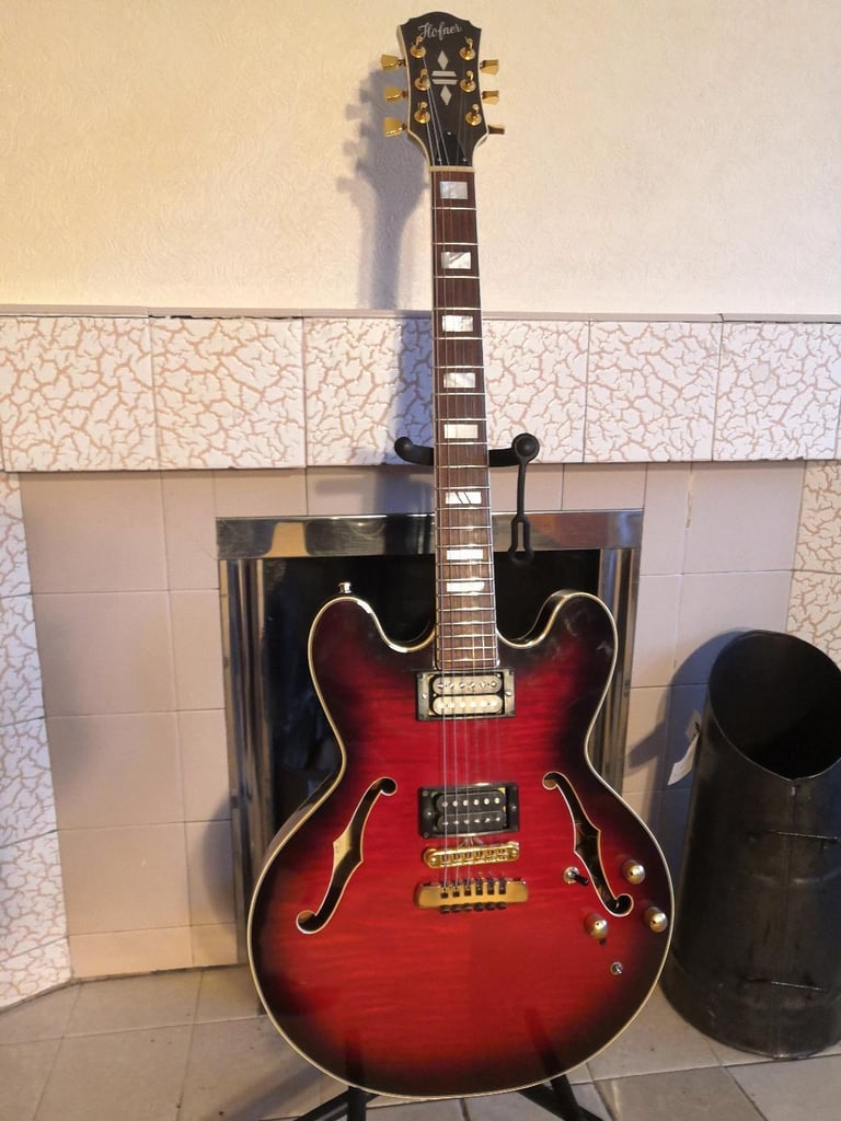 image for Not a massed produced Gibson ES 335, but a 1990 hand made Custom Shop Hofner Nightingale guitar