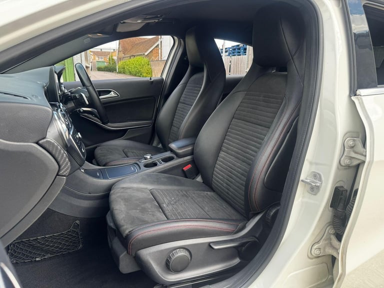 2017 Mercedes-Benz A-Class 1.6 A180 AMG Line (Premium) 7G-DCT Euro 6 (s/s) 5dr HATCHBACK Petrol A...