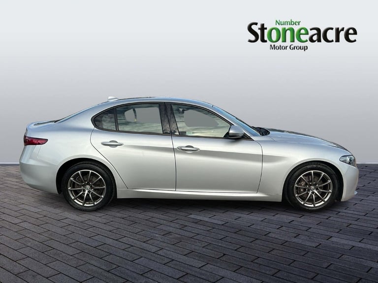 2018 Alfa Romeo Giulia 2.2 TD Super Auto Euro 6 (s/s) 4dr SALOON Diesel Automatic