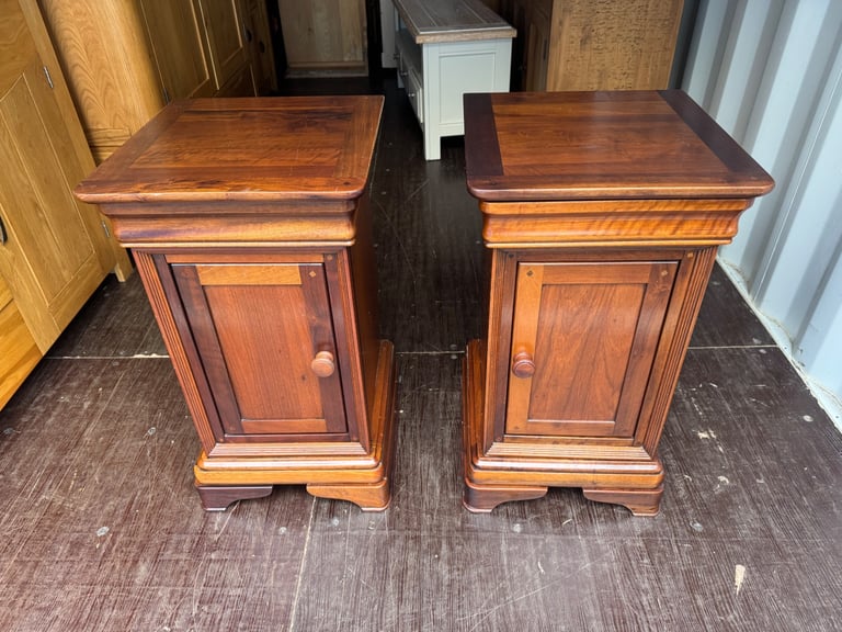 image for Willis & Gambier Quality made bedside cabinets possible delivery 