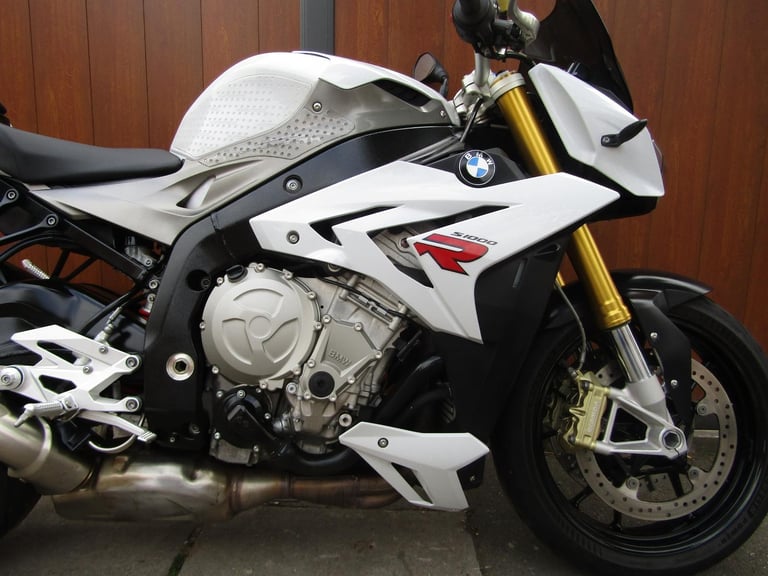 BMW S 1000 R, SERVICE HISTORY , 2015 MODEL, 4 RIDE MODES , Amazing condition .