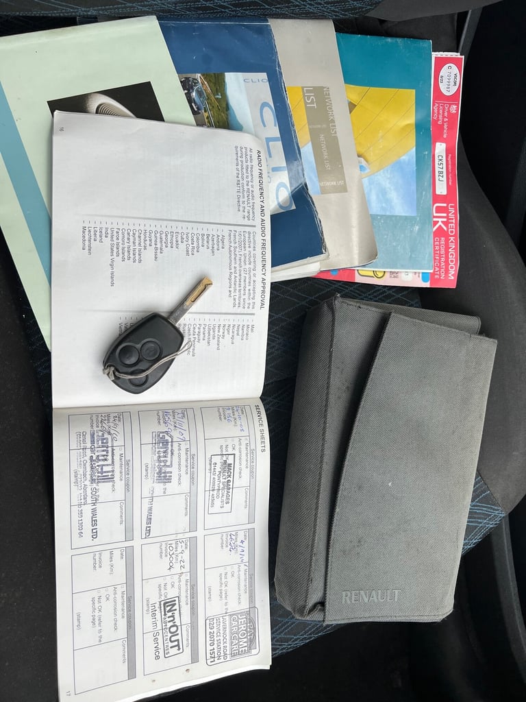 2007 Renault Clio 1.2 16V Extreme 3dr HATCHBACK Petrol Manual