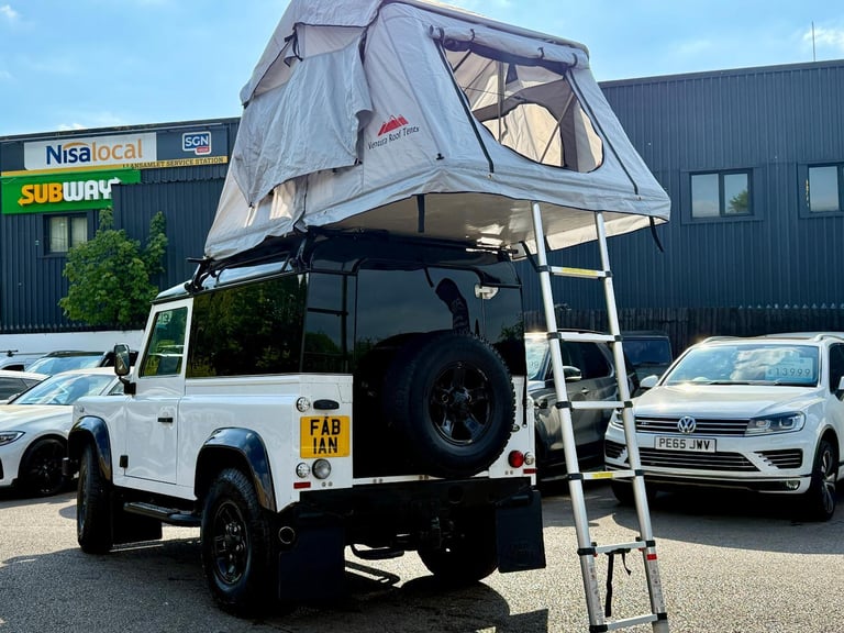 2014 Land Rover Defender 90 XS 2.2 TDCI **Masi Windows - 4 Seater - TentBox**