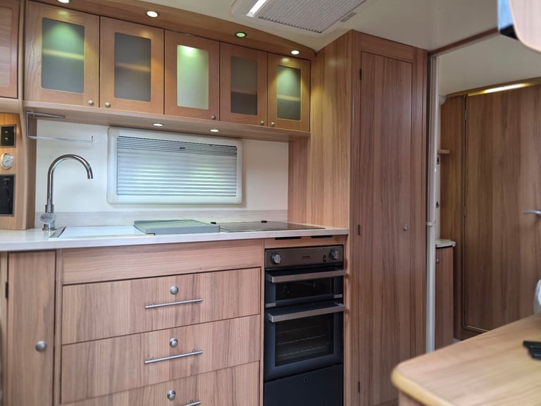 2011 bailey unicorn almeria fixed bed mover all season awning alde wet central heating