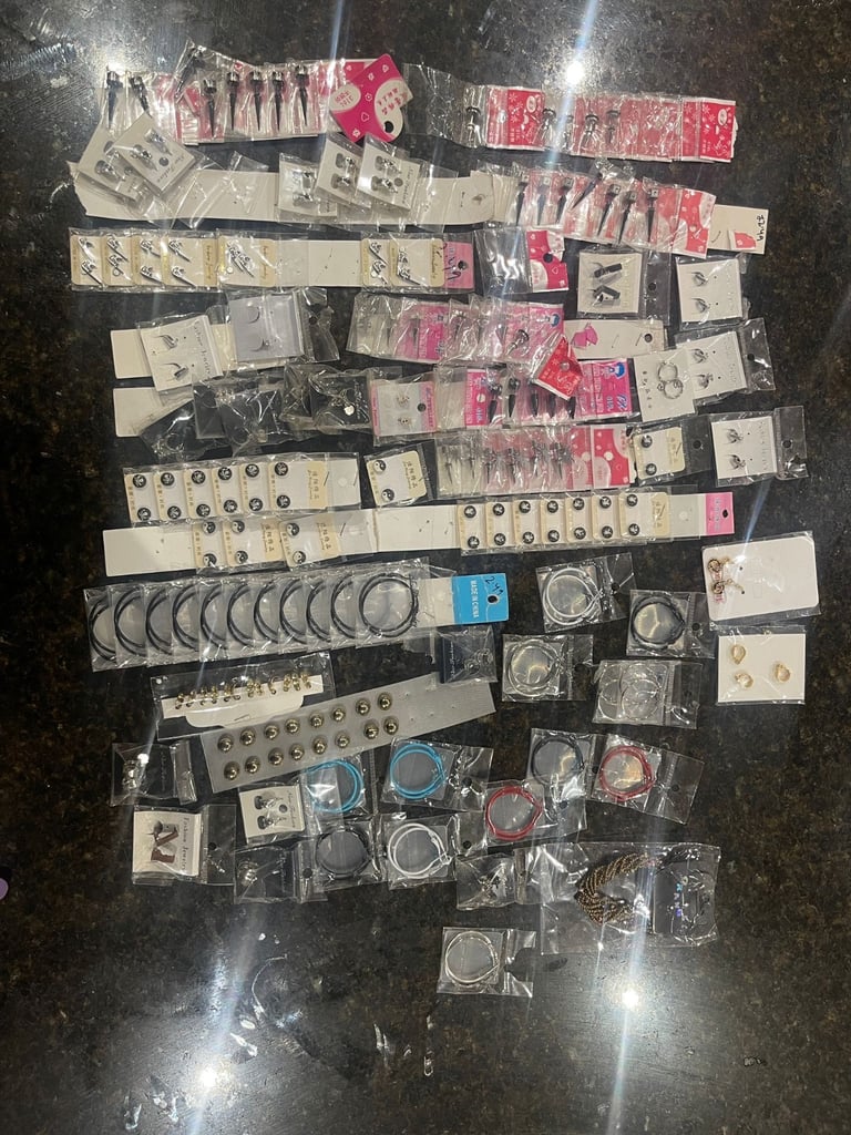 image for Earrings assortment