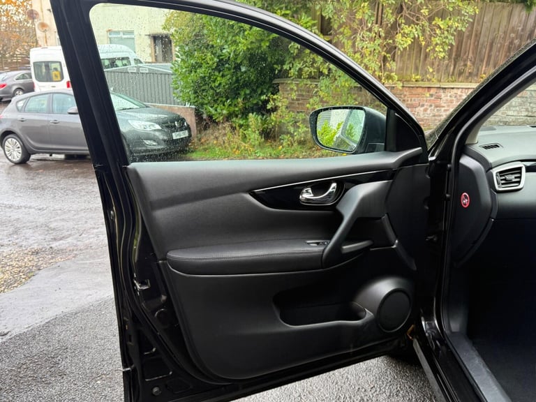 2014 Nissan Qashqai 1.2 DIG-T Acenta Premium 2WD Euro 5 (s/s) 5dr HATCHBACK Petrol Manual