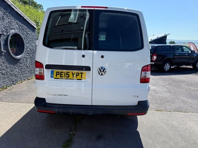 2015 (15) VOLKSWAGEN TRANSPORTER T30 TDI P/V STARTLINE 2.0 T30 TDI P/V STARTLINE