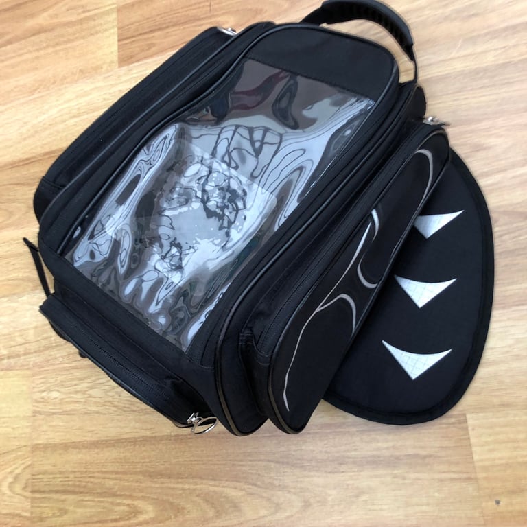 Motorcycle tank bag/rucksack/phone holder all in one