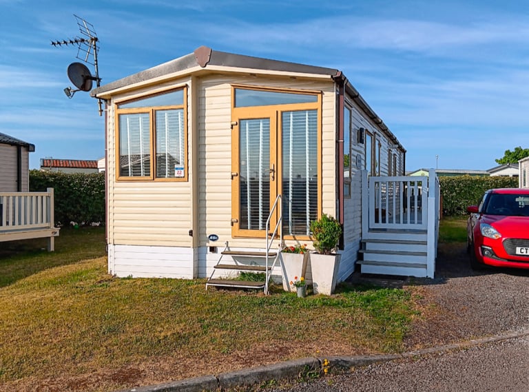 Lovely caravan to hire Trecco Bay Porthcawl - Grove 