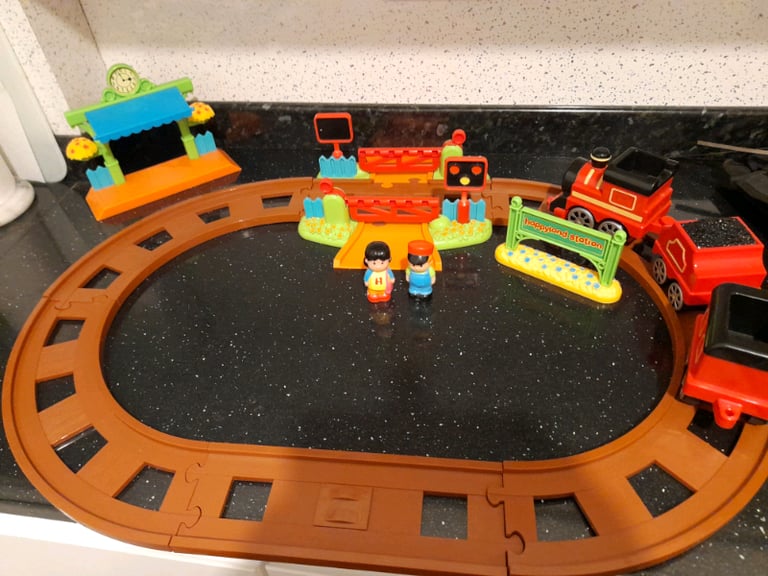 Happyland train set sales argos