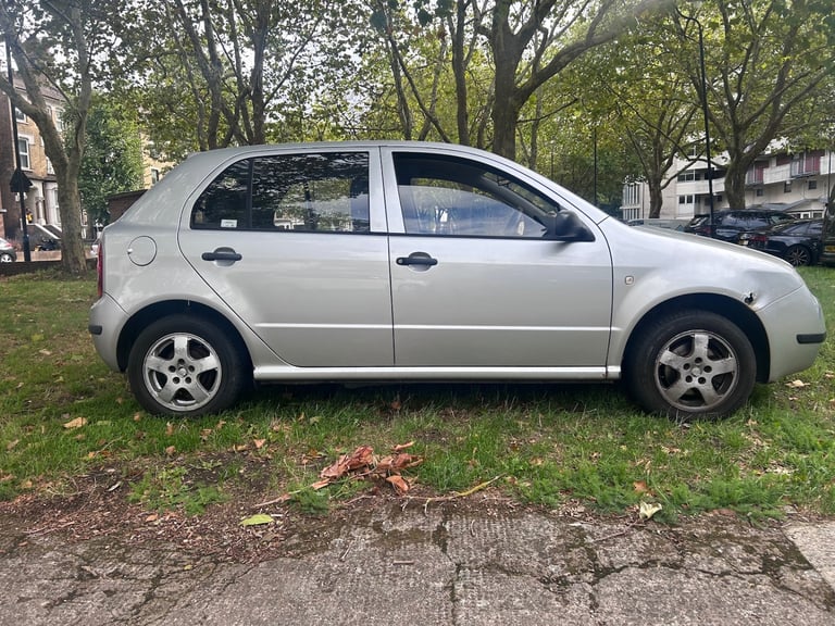 2003 Skoda Fabia 1.2 12V Silverline 5dr HATCHBACK Petrol Manual - Image 5