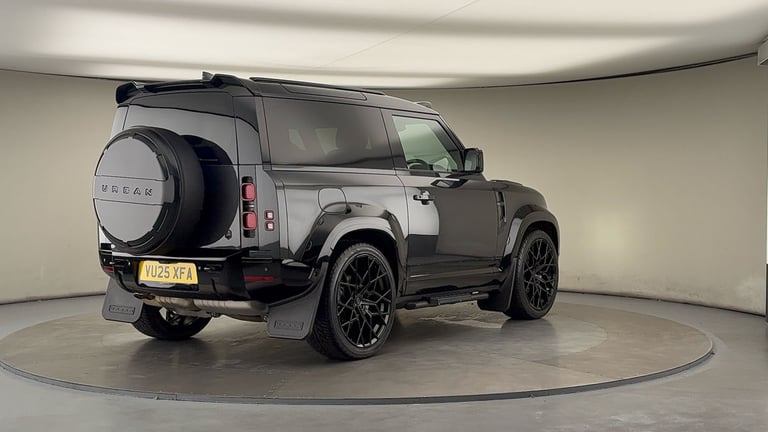2025 Land Rover Defender 3.0 D250 X-Dynamic SE 90 3dr Auto ESTATE DIESEL Automatic