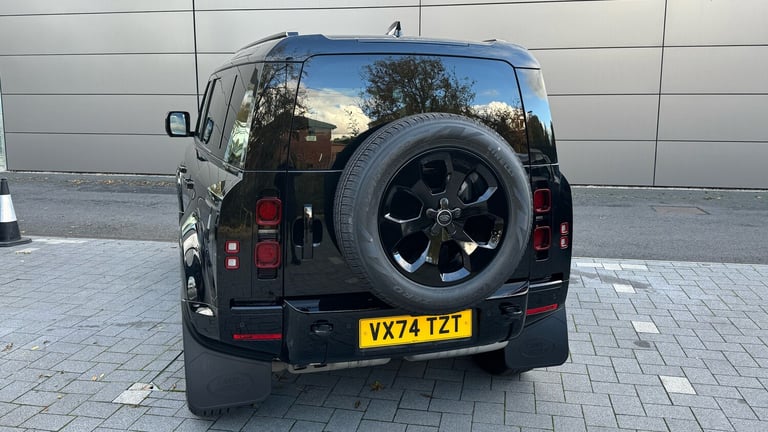 2024 Land Rover Defender 3.0 D250 X-Dynamic SE 110 5dr Auto Diesel Estate Estate Diesel Automatic